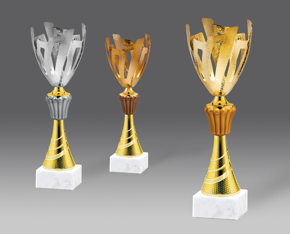 Puchar G26490 3, &oslash;14, h.37 puchary statuetki medale